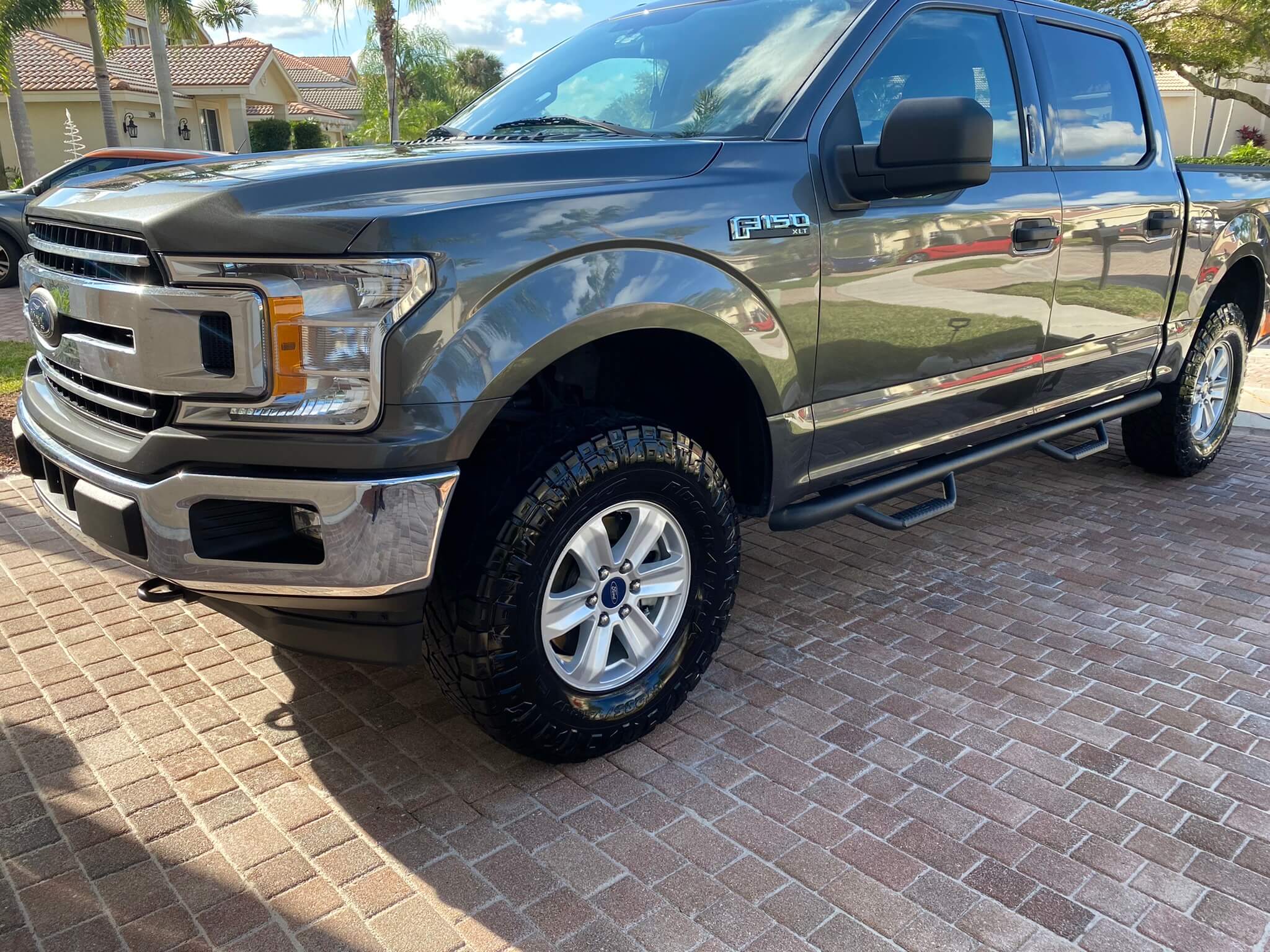 Ford F150 interior and exterior detail