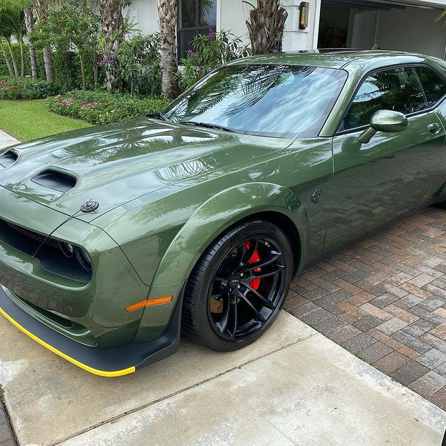 dodge challenger detailing